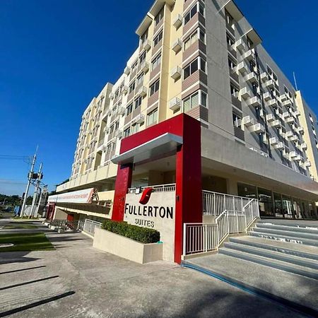 Puting Kahoy Fullerton Suites מראה חיצוני תמונה